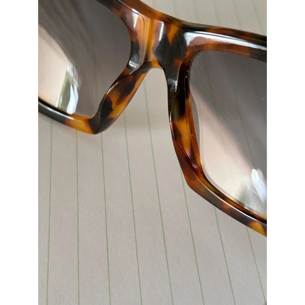 Celine CL40187I Cat Eye Sunglasses Dark Havana Tortoise Shell Made in Italy 51mm